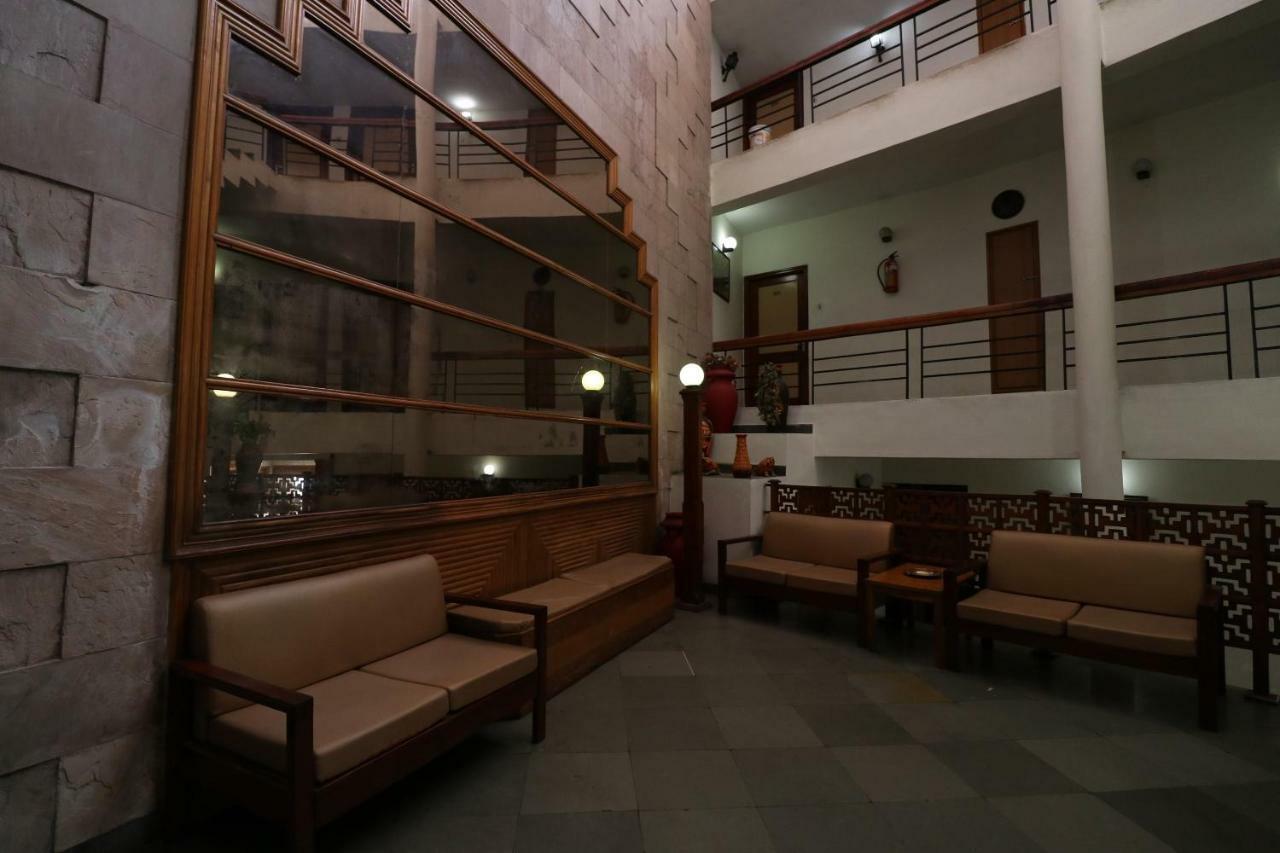 Oyo 38036 Hotel Basera Katra (Jammu and Kashmir) Exterior foto